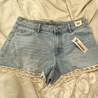 No Boundaries Light Wash Denim Lace Cut Off Shorts Pockets Womens Size 10