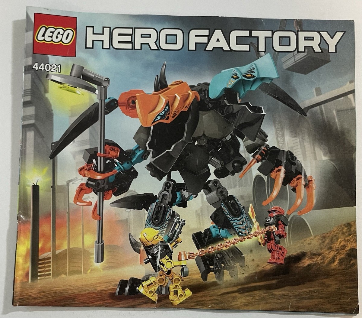 LEGO ® HERO Factory SPLITTER Beast vs. FURNO & EVO 2014