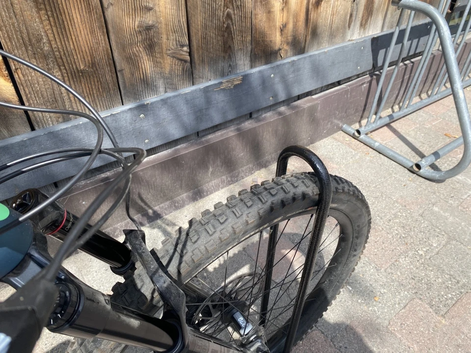 Juliana Furtado Mountain Bike - Image 4 of 4