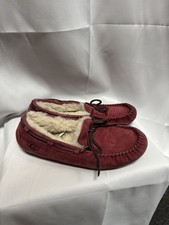 ugg moccasins Slippers Women s Size 7