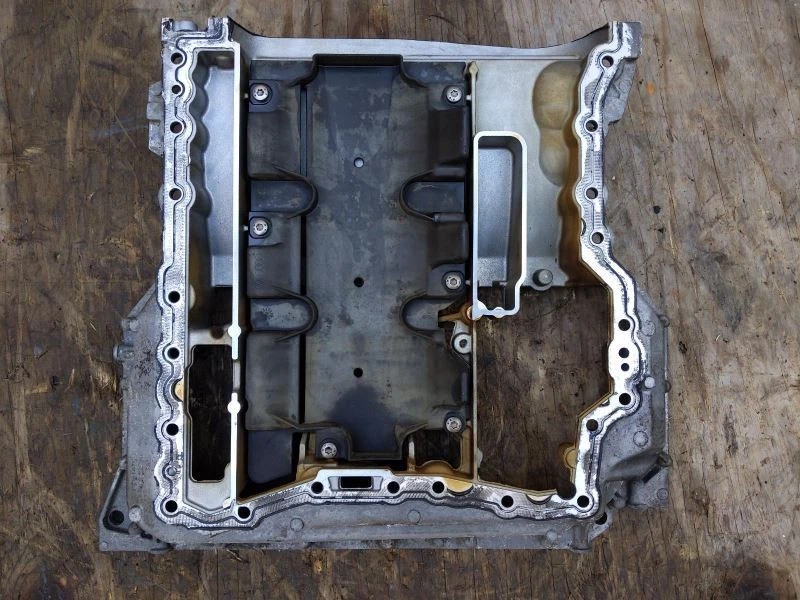 Cacerola de aceite 3,0 L superior para AUDI Q7 738547 17-19 Foto 3 de 4