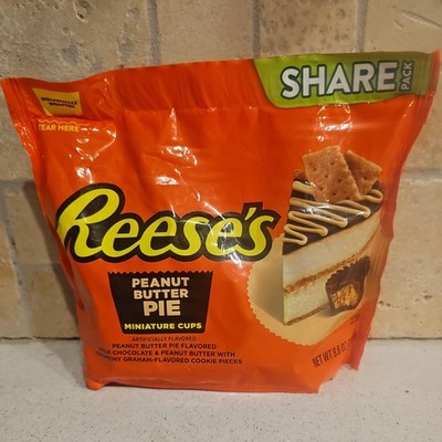 Reese's Peanut Butter Pie Miniature Cups 9.6 oz Share Pack Limited Edition 5/26