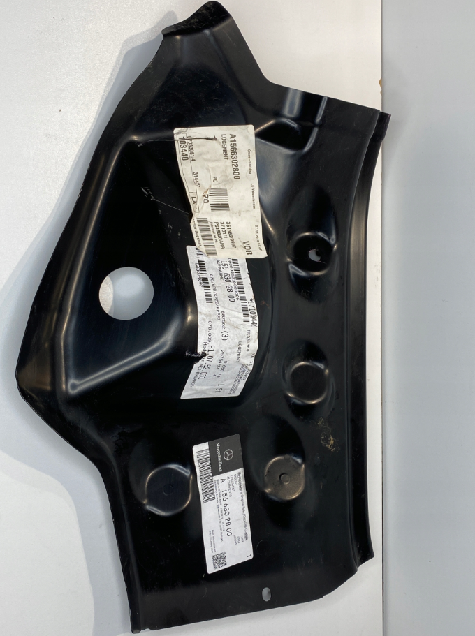 MERCEDES-BENZ GLA X156 Rear Right Tail Lamp Mount A1566302800