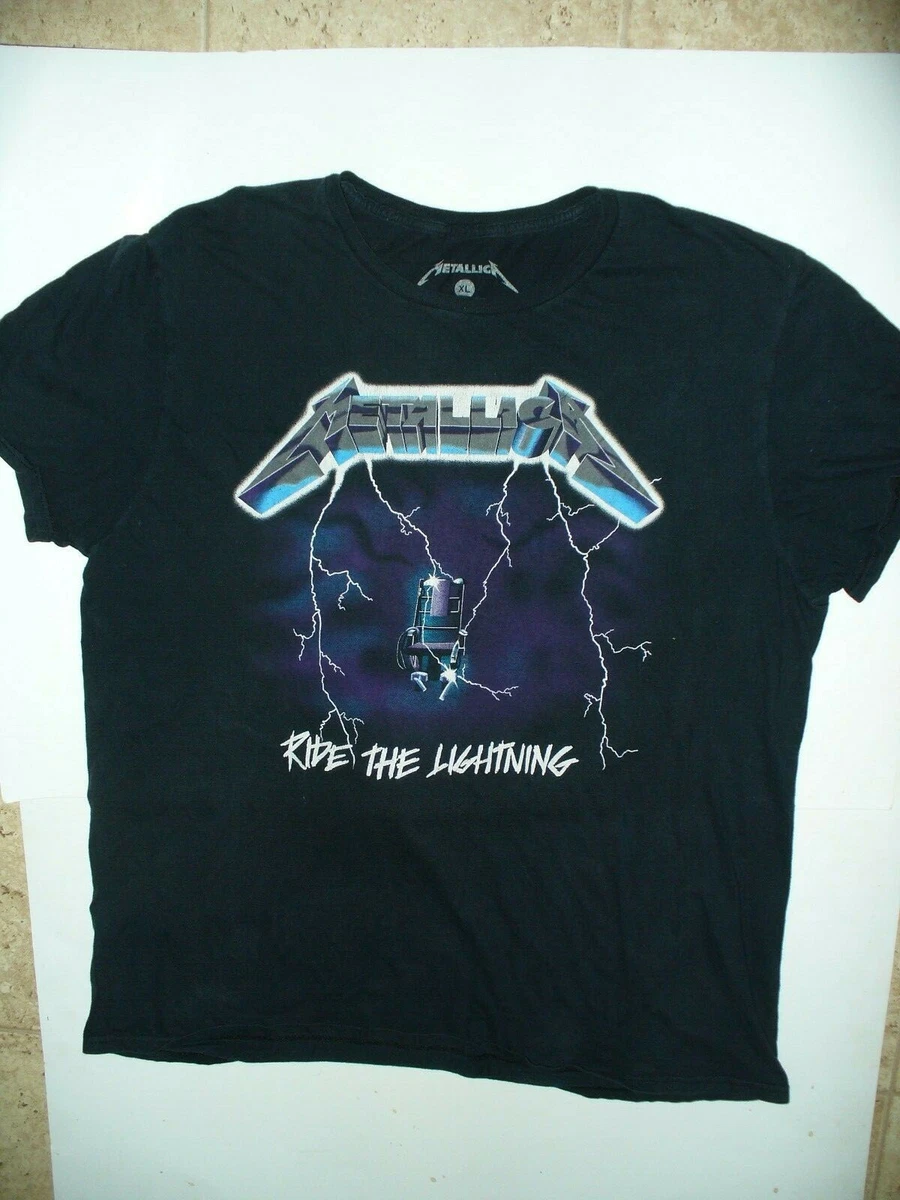 Electrifying Metallica: Ride the Lightning T-Shirt - Vintage Band Shirts