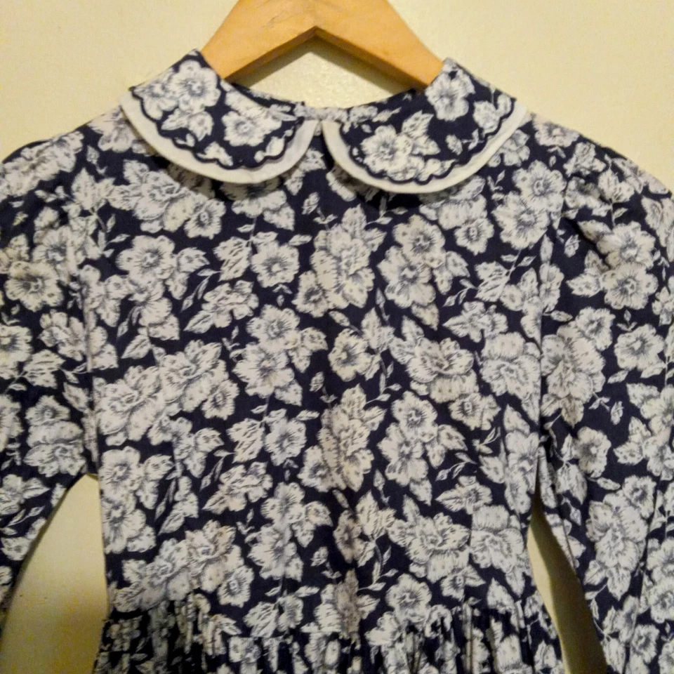 Vestido Floral De Colección Laura Ashley Madre e Niño Niñas-Talla 9/10 años-Manga Larga-años 90 Foto 2 de 4