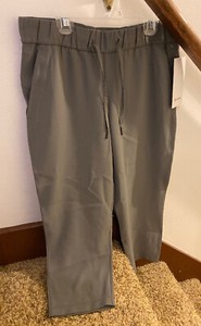 lululemon on the fly jogger crop