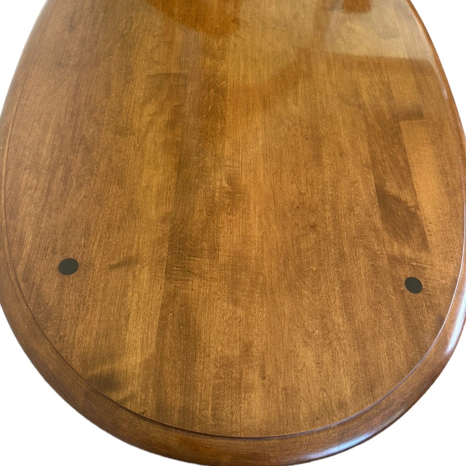 1980s Ethan Allen Heirloom Nutmeg Maple Traditional Queen Anne Oval Coffee Table - Image 2 of 4