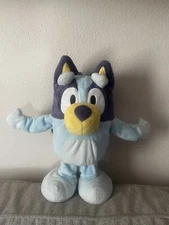 Bluey Dance and Play 14" Animated Plush (Moose Enterprises 2018) 55 Phrases