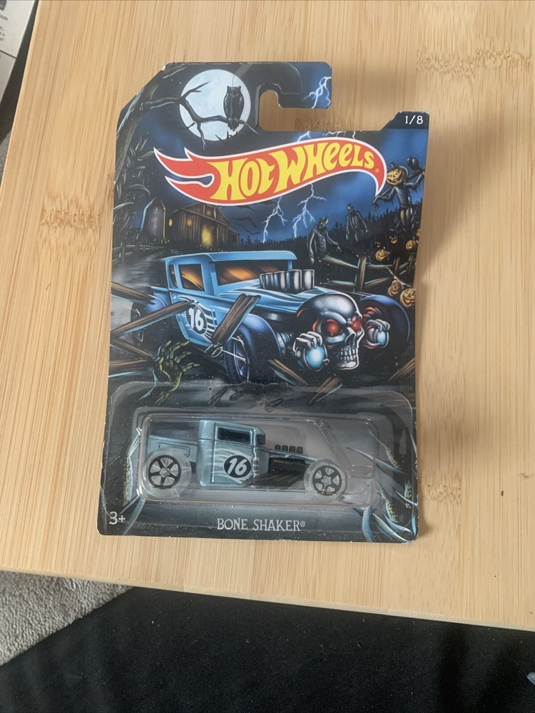 Hot Wheels Bone Shaker 2 Car Lot