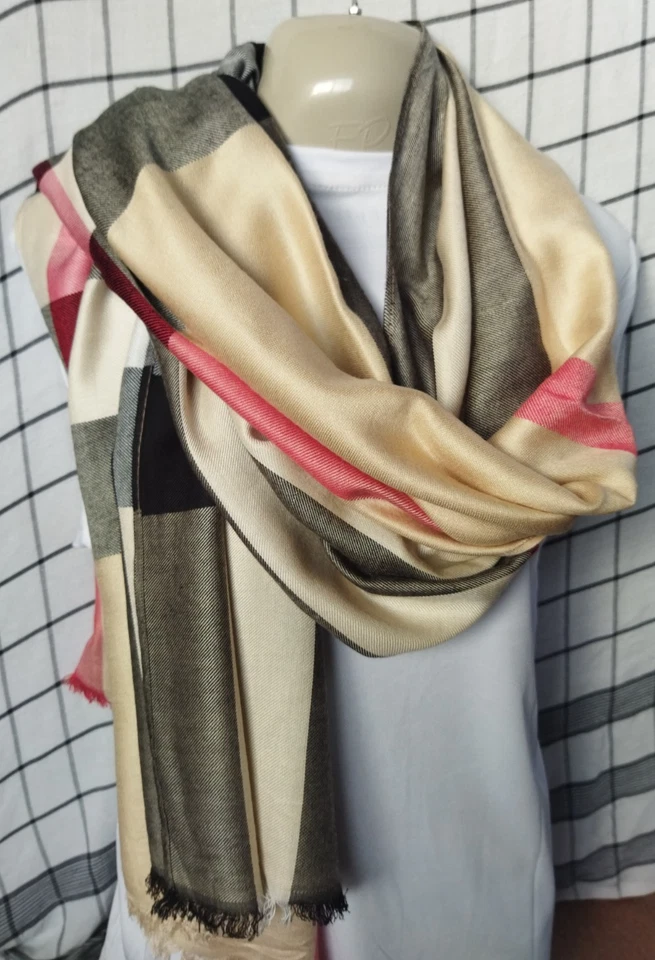 Bufanda Burberry 100 % cachemir chal estola rectangular envoltura Foto 3 de 4