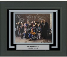 FRAMED Autographed THE MIGHTY DUCKS 10x CAST SIGNED 16x20 Movie Photo JSA COA