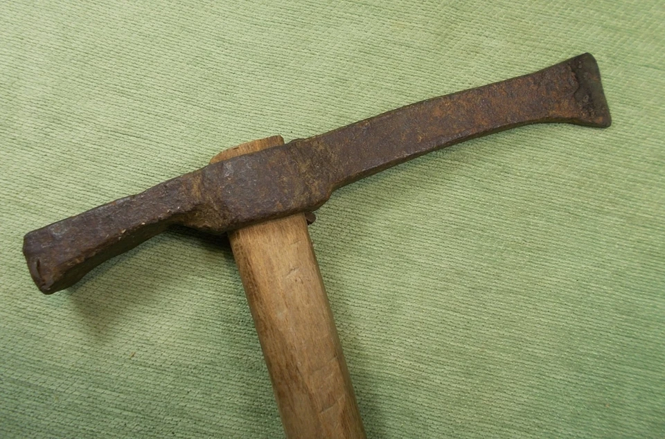 Ancienne Hachette Marteau de Tailleur de Pierre - Fer Forgé - Outil Ancien - Photo 4/4