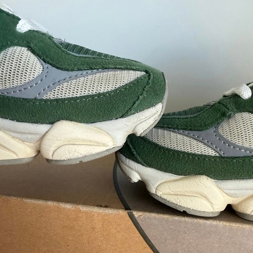 New Balance 9060 ‘Green Nori’ Kids Sneakers PC9060VG- SZ 2 Y - Picture 6 of 14