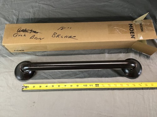 Moen Eva 18” 18 inch Grab Bar YG28180RB Rubbed Bronze SCRATCHES - Picture 3 of 14