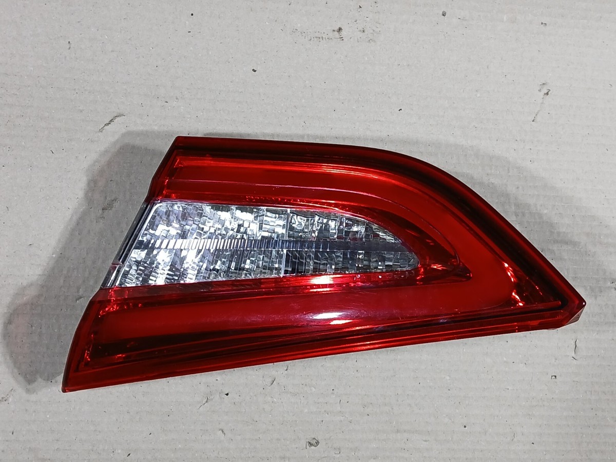 M156 MASERATI QUATTROPORTE M156 Rear Right Tailgate LED Tail Light