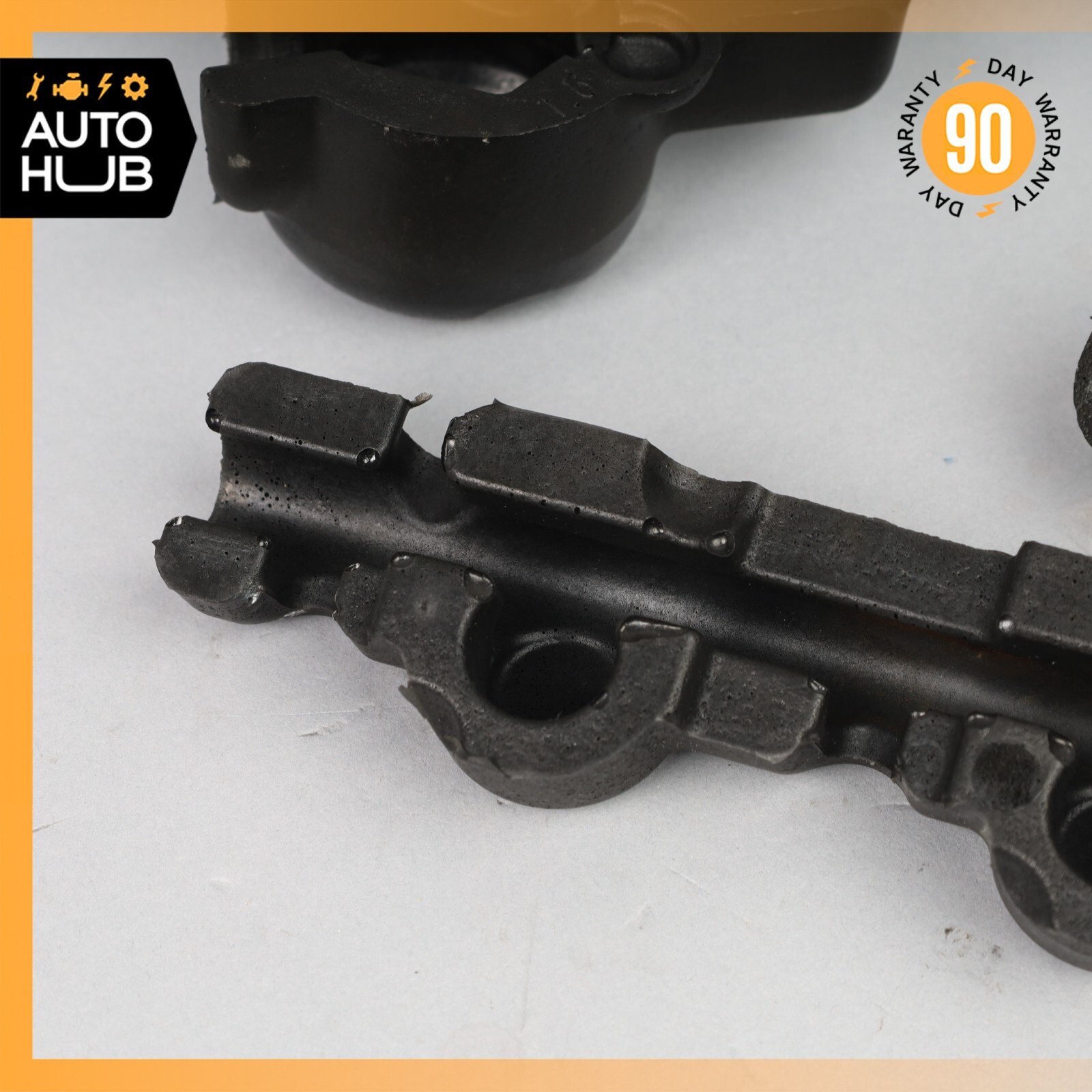 Aston Martin DB11 4.0L High Pressure Pump Rail Engine Insulation Housing Set OEM
