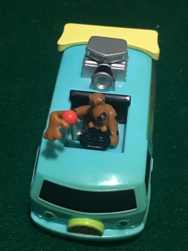 THE MYSTERY MACHINE RARE Scooby Do Super Race Slot Car Lights Up 2012 NKOK - Picture 3 of 7
