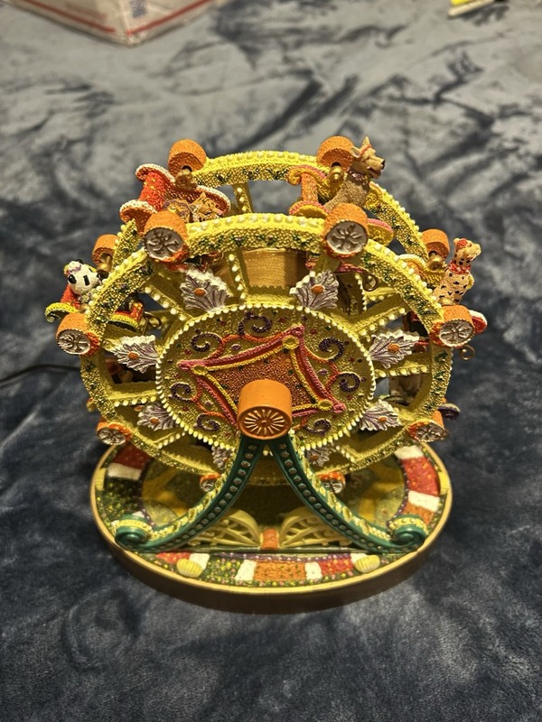 RARE VTG. Multicolor Carnival Ferris Wheel That Rotates.