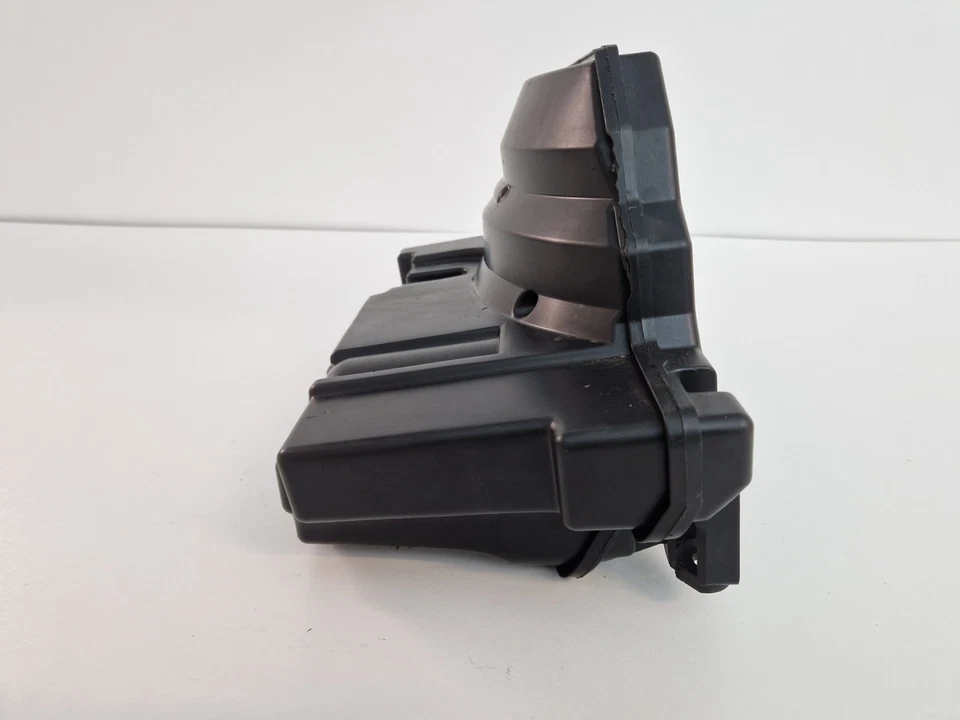 AUDI A5 B9 2019 GENUINE REAR SUBWOOFER SPEAKER 8W9035382B - Image 3 of 4