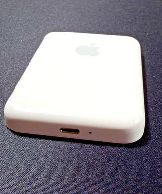 Apple MagSafe Battery Pack A2384 Genuine OEM Wireless Charger for iPhone