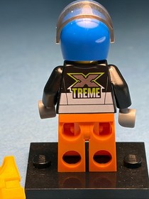 LEGO City Minifig cty0542 - Xtreme Powerboat Driver - Light Scratches/No Cracks