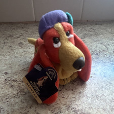 Applause Pound Puppies Mini Plush Dog w/ Purple Hat 1986 MPN 6180