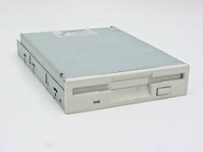 Samsung Sfd-321B/Ef 1.44Mb 3.5" Floppy Drive White Front