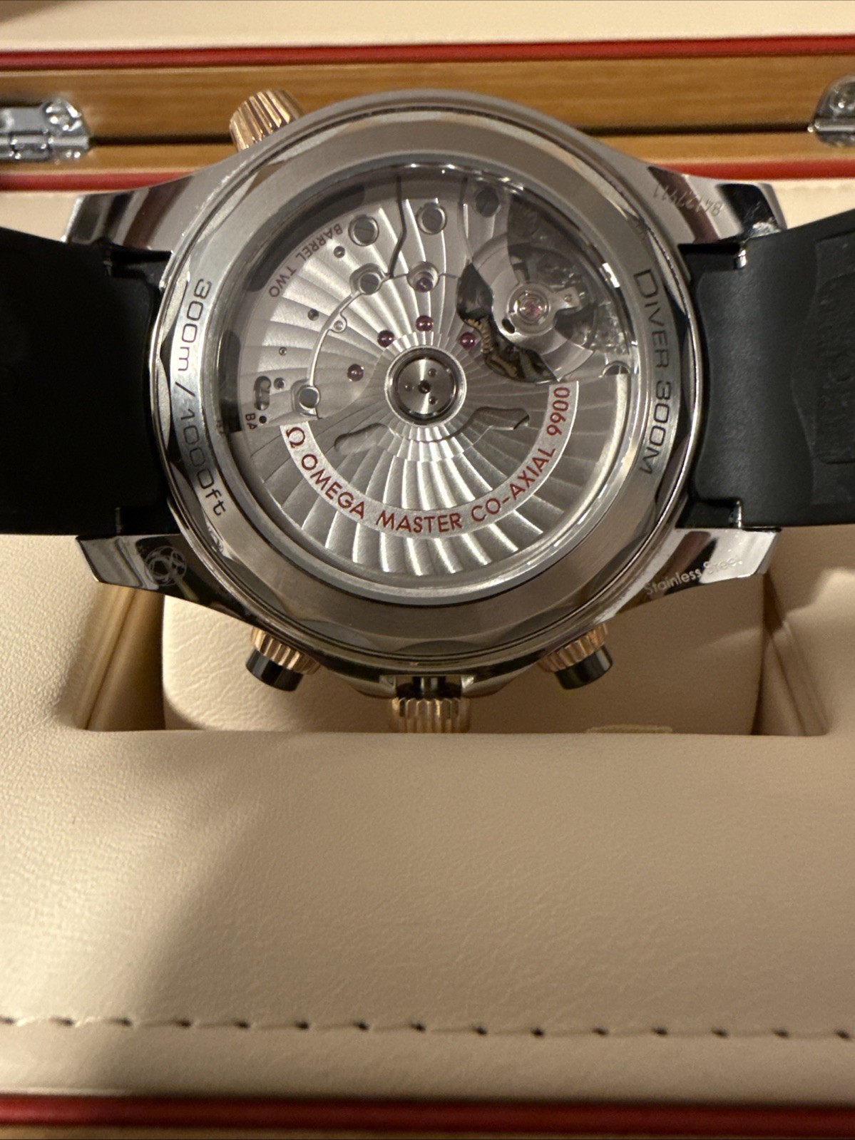 OMEGA Seamaster Professional Co-Axial 9900 Master Chronometer Diver 300 image 7