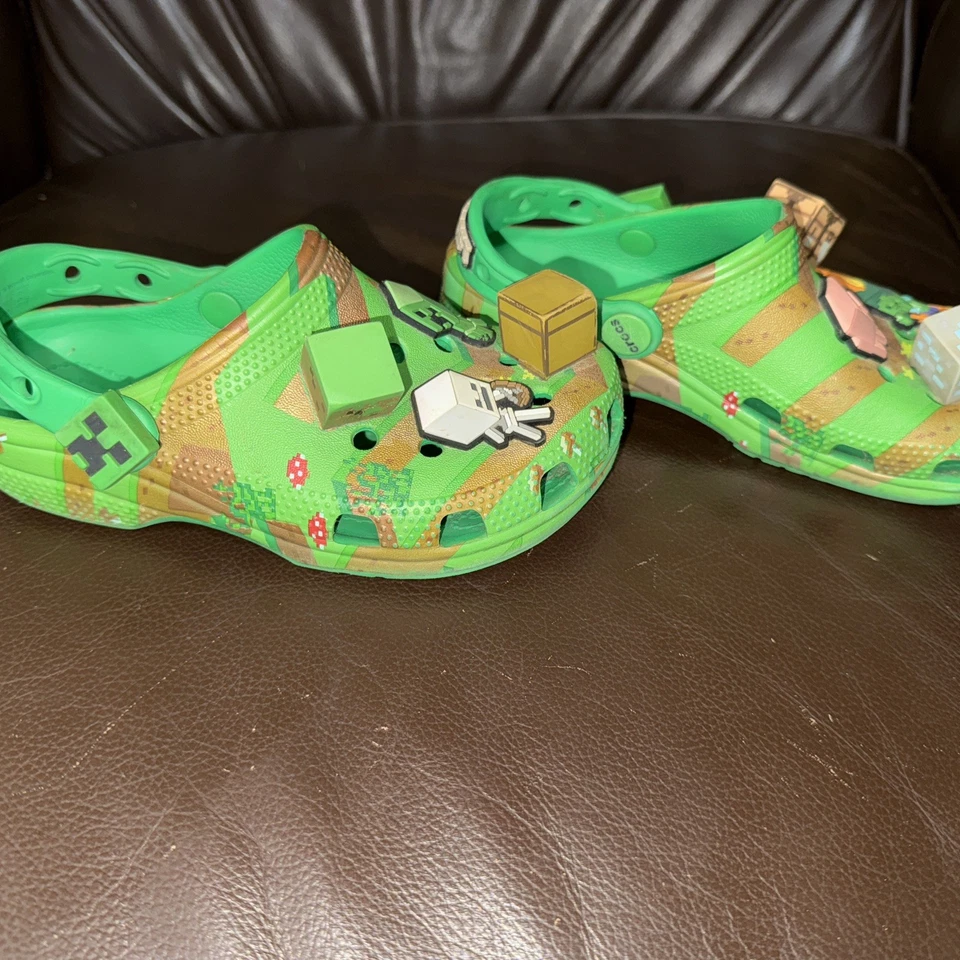 Minecraft Crocs Clásico Zueco Juvenil 12 Verde Zapatos de Jugador con Dijes Foto 2 de 4