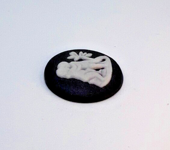 WEDGWOOD Round 5/8 inch Black & White Cameo, ENGLAND Jasperware Loose Cherubs
