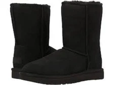 NIB UGG Women's Classic Short II Boot Black