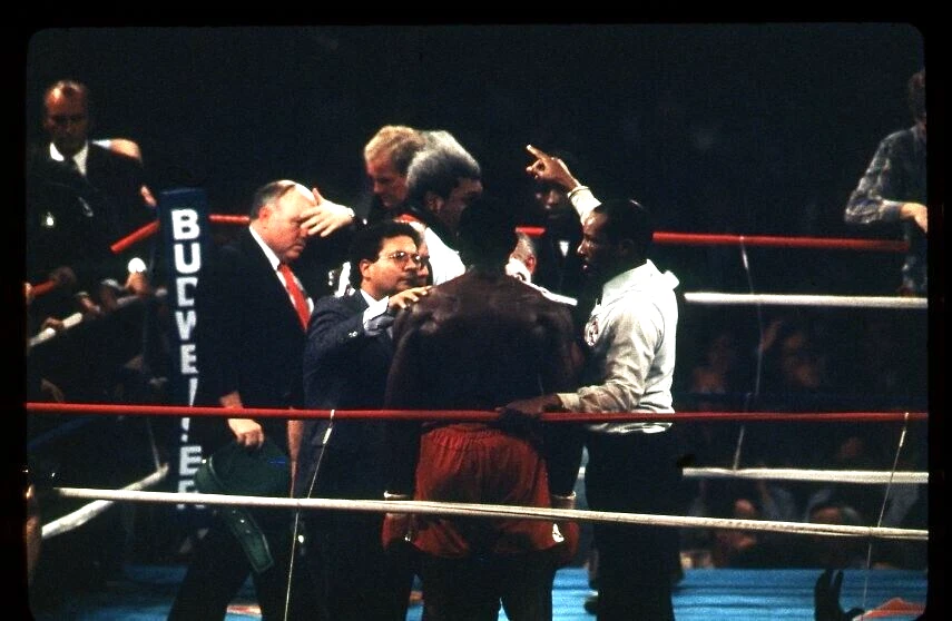 CHAMPION Boxer Mike Tyson Campione del Mondo dei Pesi Massimi THE HANGOVER Mysteries SLIDE 175