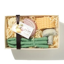 Choc on Choc Novelty White Chocolate 5 A Day Veg Basket Ideal Gift 105g
