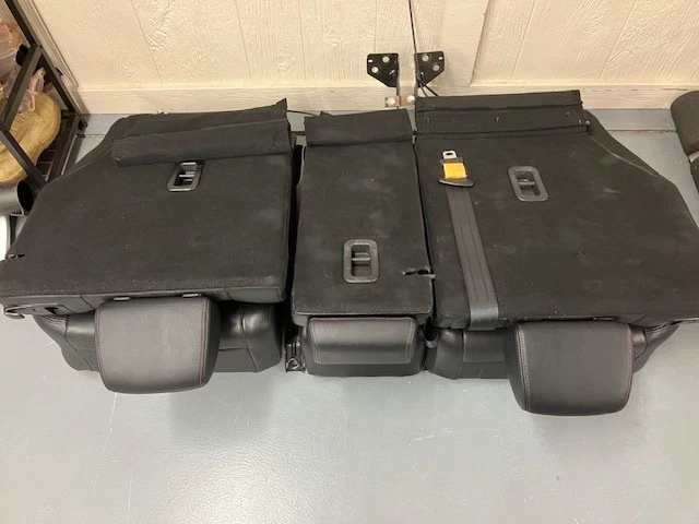 2014 Mazda CX5 GT Rear Leather seat. Black leather with red stitching. - Image 4 of 4