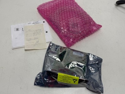 APC AP9612TH Temperature and Humidity Sensor Kit    New, sealed / No box