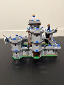 LEGO Castle King's Castle 70404 /100% COMPLETE  Set w/ Minifigs & Instructions