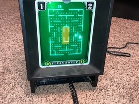 Clean Sweep (Vectrex, 1982) with Overlay