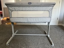 Chicco Next2Me Dream Co-sleeping Bassinet Baby Crib Color Gray.