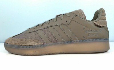 athletic adidas samba