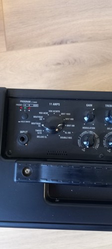 3/4 Size Aria Pro 11 Electric Guitar and Vox VX1 Amp - Picture 11 of 12