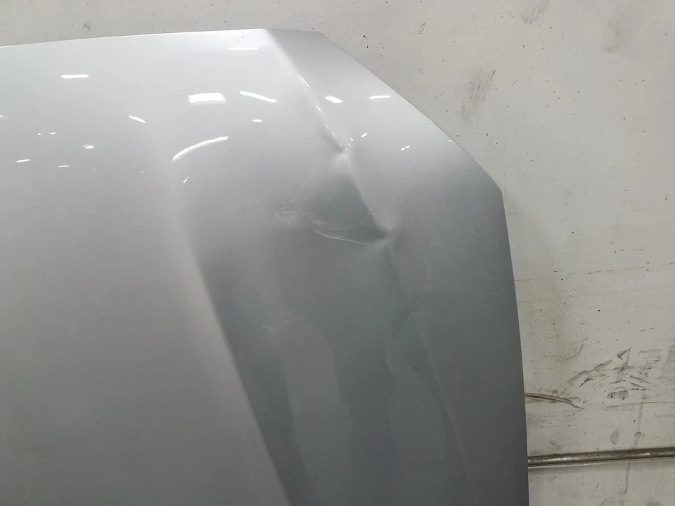 2016 Mercedes AMG C 63 S Hood Panel * #6708 S4 - Image 3 of 4