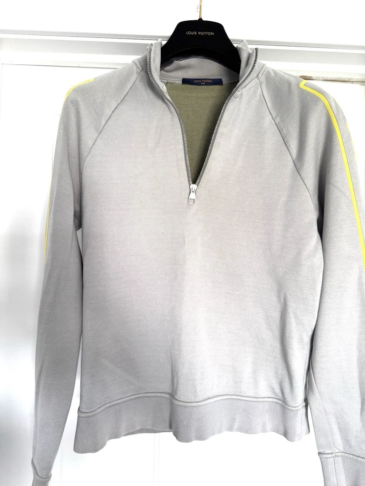 Pullover Louis Vuitton Talla Pequeña Unisex Gris Foto 4 de 4