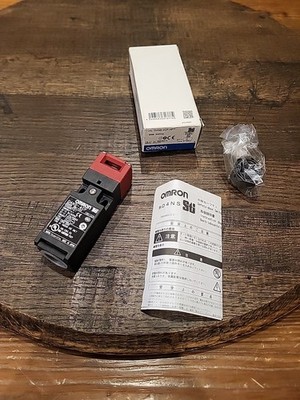 OMRON D4NS-4CF-NPT SAFETY INTERLOCK  DOOR SWITCH.  New Open Box