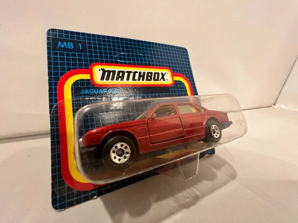 火柴盒 MB 1 捷豹 XJ6 国际市场未打孔短卡 MOC VHTF — 第 4/4 张图片