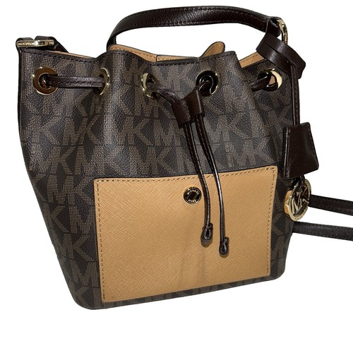 Michael Kors Cary Small Grommeted Suede Bucket Bag Black  display picture 3