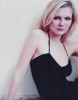 Kirsten Dunst 1990's era vintage 8x10 inch photo pose in black dress