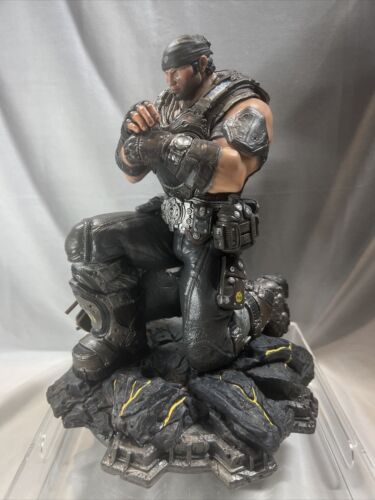 Gears Of War 3 Limited Edition Marcus Fenix Statue  11" Epic Games NO WEAPON - Afbeelding 1 van 24