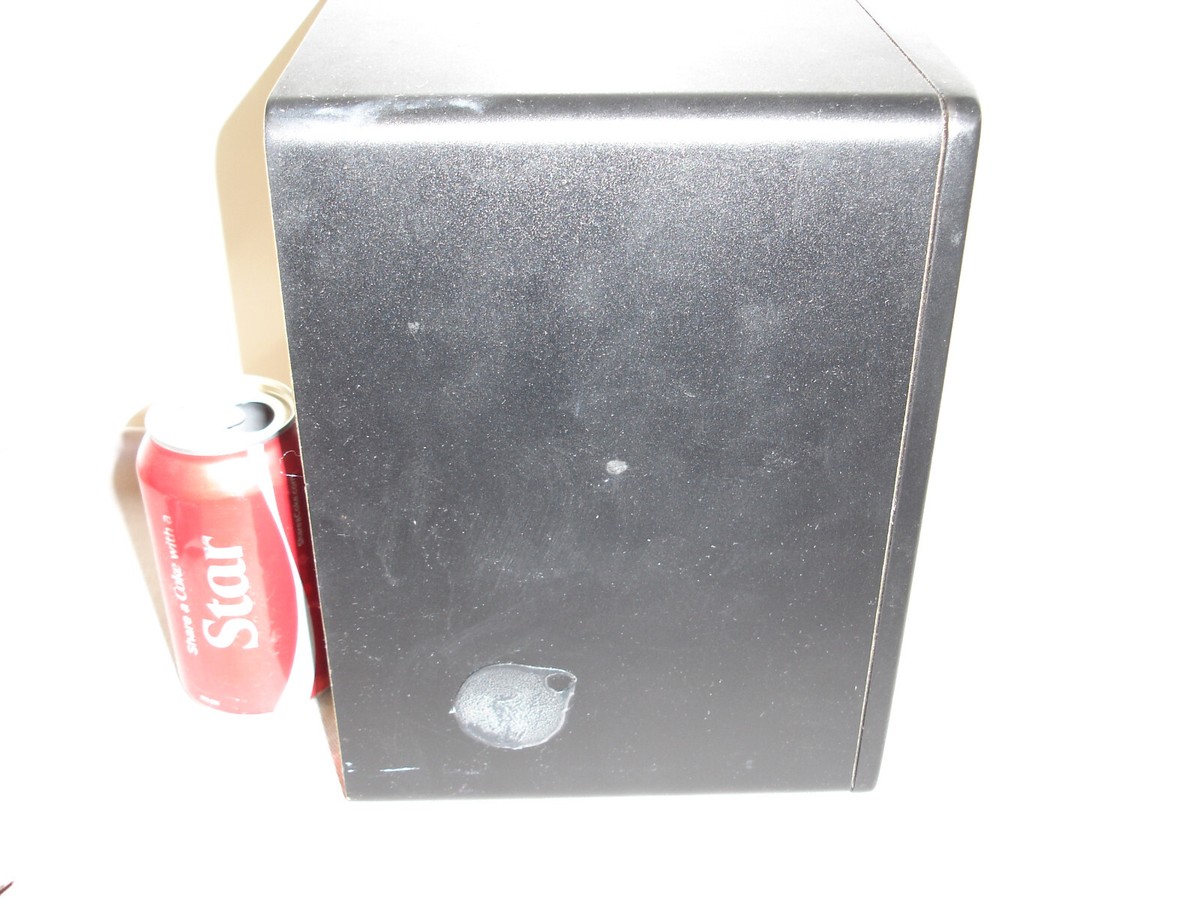 M-Audio BX5 D2 Studio Monitor Powered Speaker one single for parts