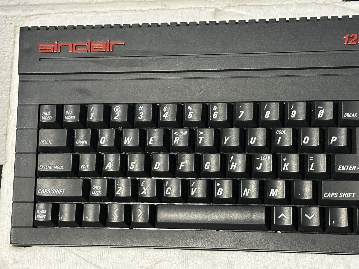 Rare SINCLAIR ZX Spectrum + 2 James Bond ACTION PACK Gaming