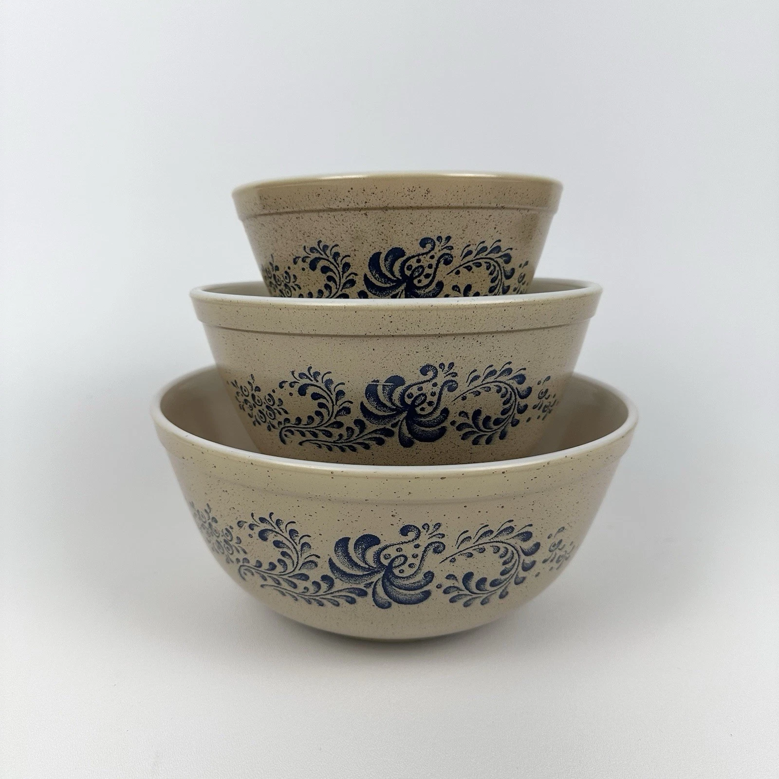 Vintage Pyrex Corning Homestead Beige & Blue 3 pc Nesting Mixing Bowl Set